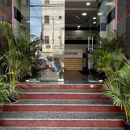 Hotel Octave Hkp Residency